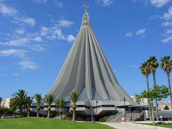 Basilica Santuario Madonna delle Lacrime